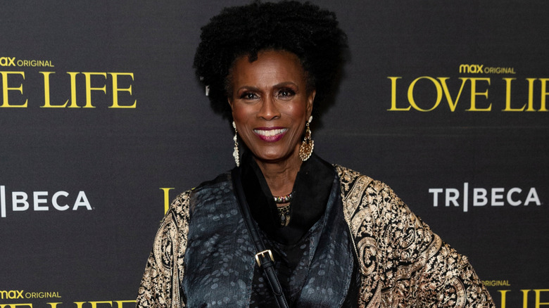 Janet Hubert smiling