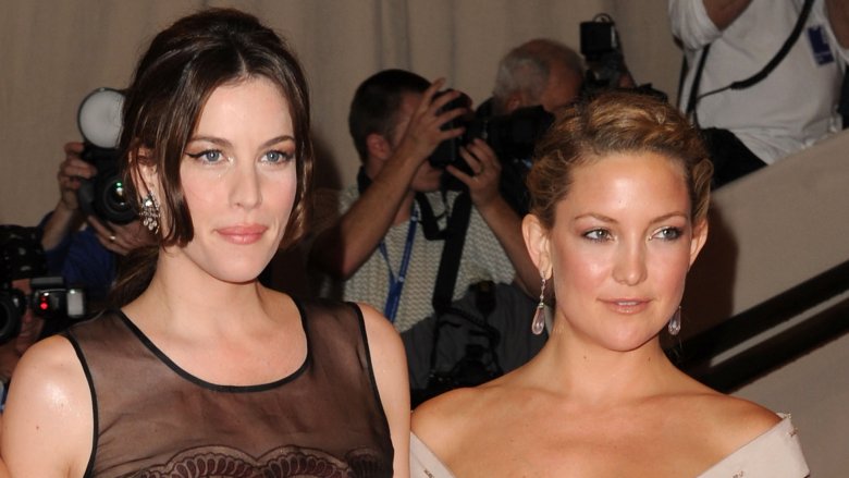 Liv Tyler and Kate Hudson