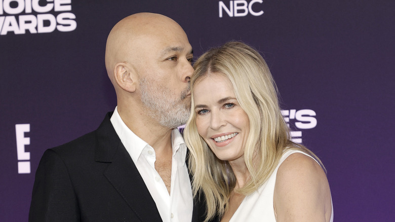 Chelsea Handler and Jo Koy pose 