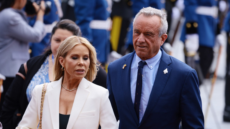 Cheryl Hines and Robert F. Kennedy Jr. candid