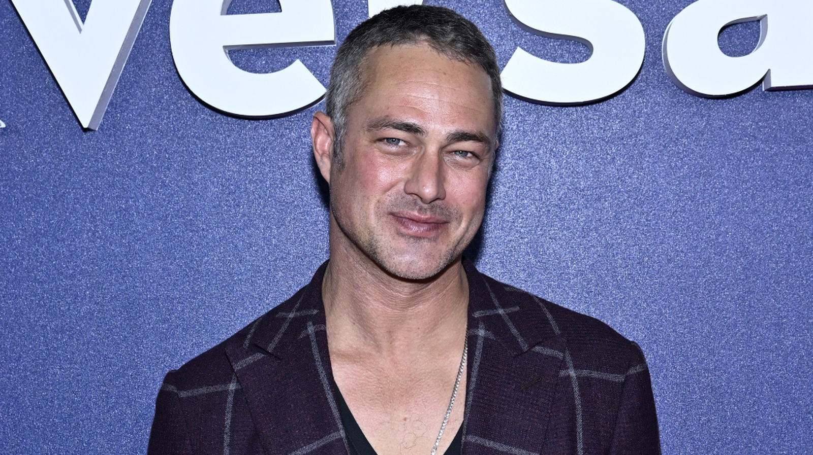 Chicago Fire Star Taylor Kinney's Wife Is An Absolutely Stunning Model