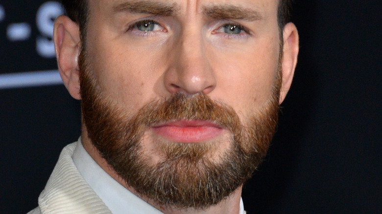 Chris evans frowning red carpet