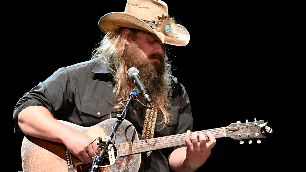 Chris Stapleton performing