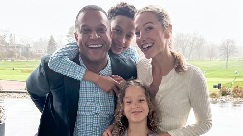 Creig Melvin and Lindsay Czarniak pose with their children