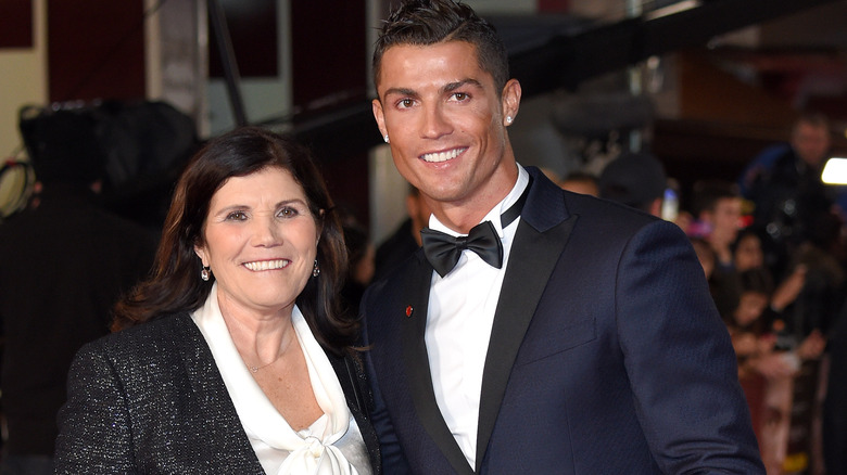 Cristiano Ronaldo poses with his mom in 2015