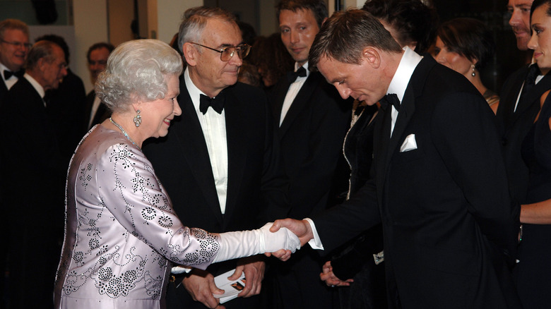 Daniel Craig greeting Queen Elizabeth II