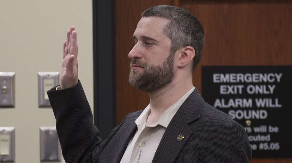 Dustin Diamond being sworn in in court 