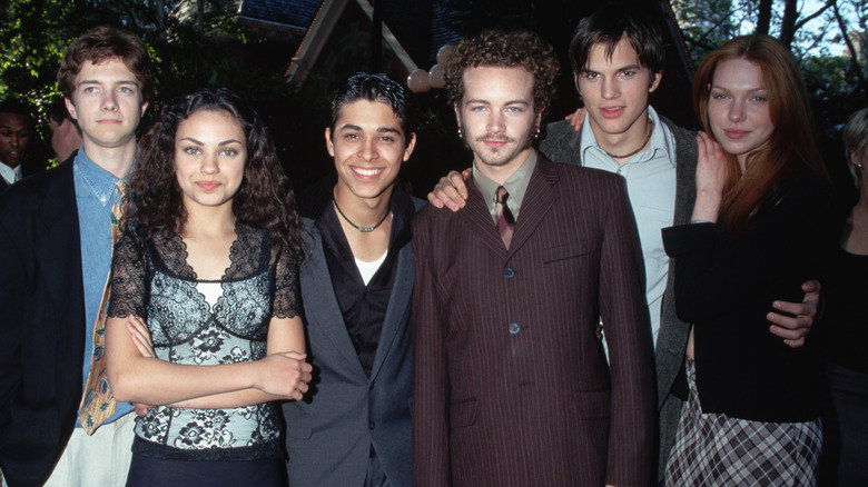 That '70s Show cast posing