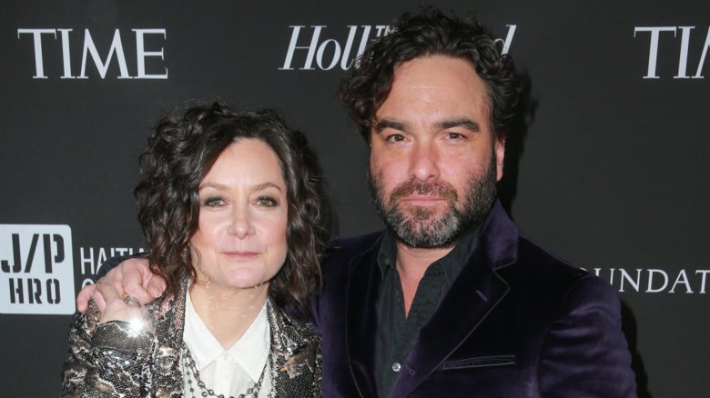Johnny Galecki and Sara Gilbert
