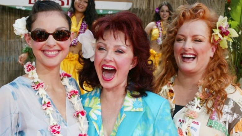 Ashley, Naomi, and Wynonna Judd smiling