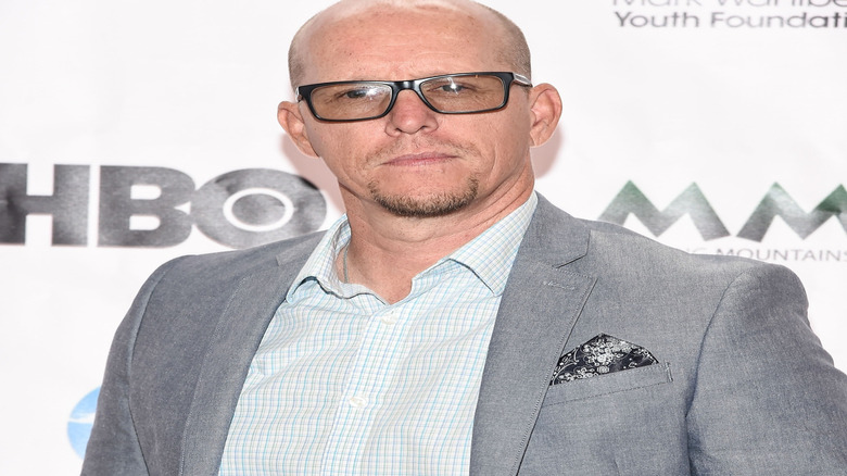 Jim Wahlberg posing for cameras