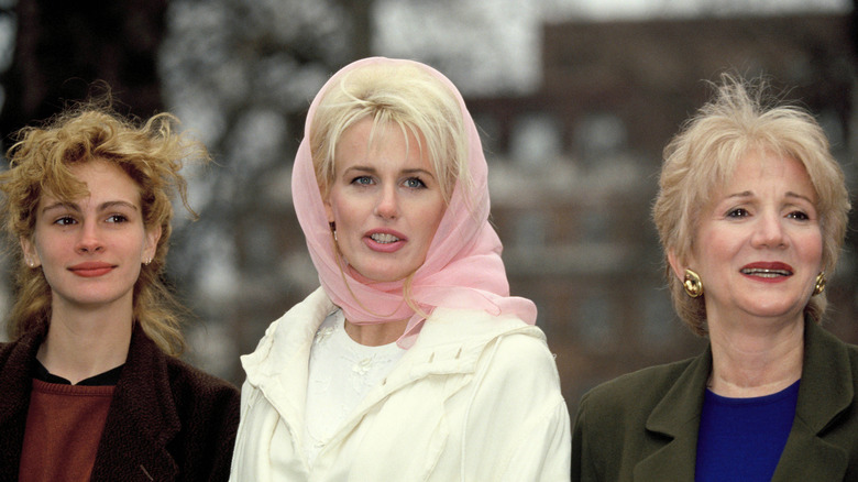 Julia Roberts, Daryl Hannah and Olympia Dukakis on a promotional shoot for Steel Magnolias