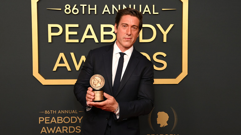 David Muir with a Peabody Award.