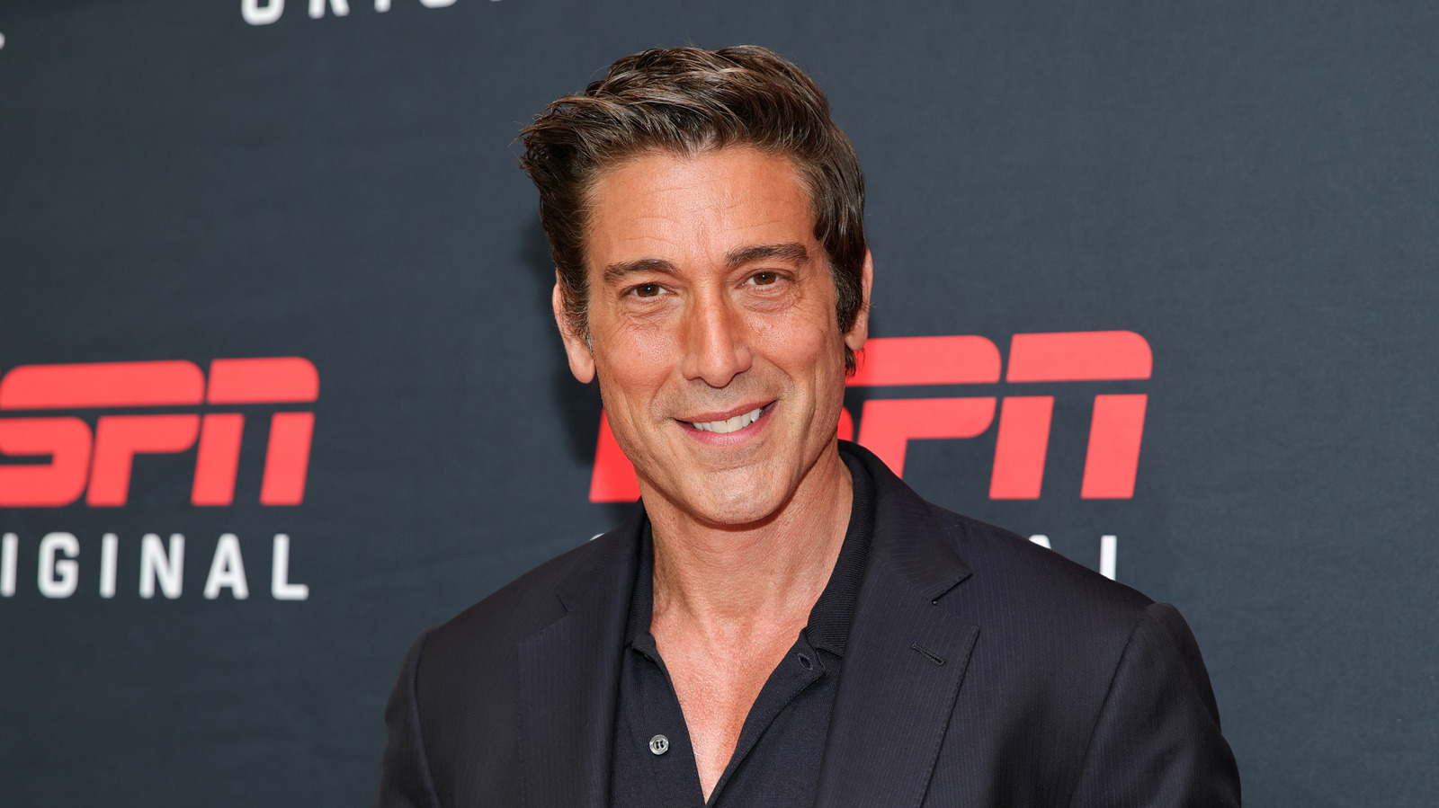 David Muir's Real Age Completely Baffled Fans: 'He's Holding Up Pretty Well'