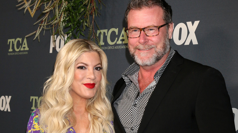 Tori Spelling and Dylan McDermott smiling