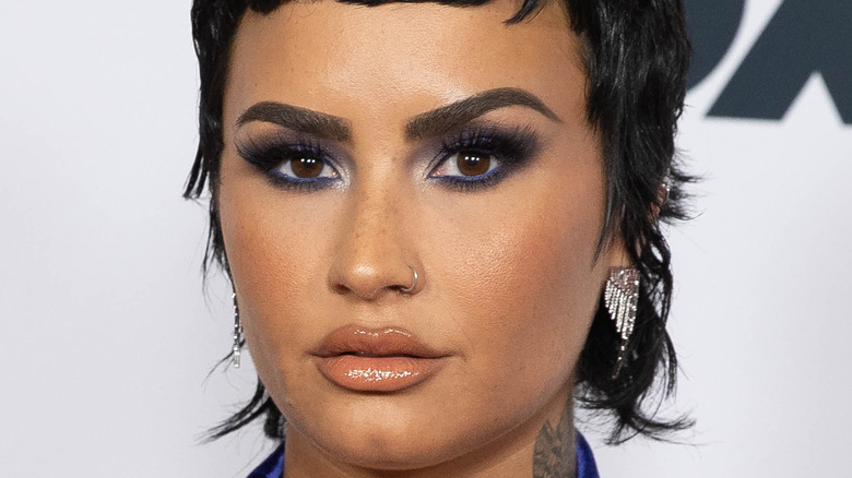 Demi Lovato wearing lipstick