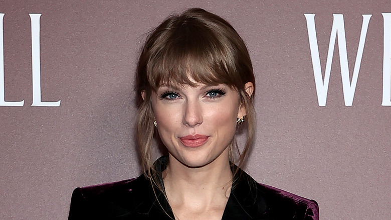 Taylor Swift smiling 
