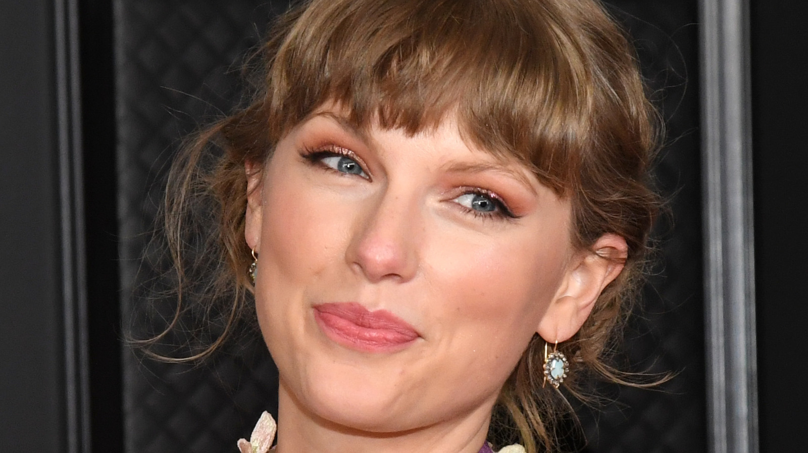 Details You Missed In Taylor Swift's Grammys Performance