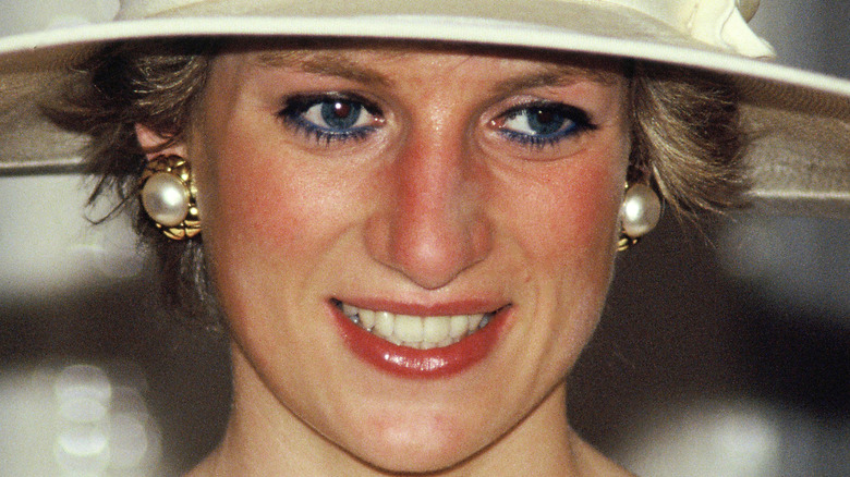 Princess Diana at event 
