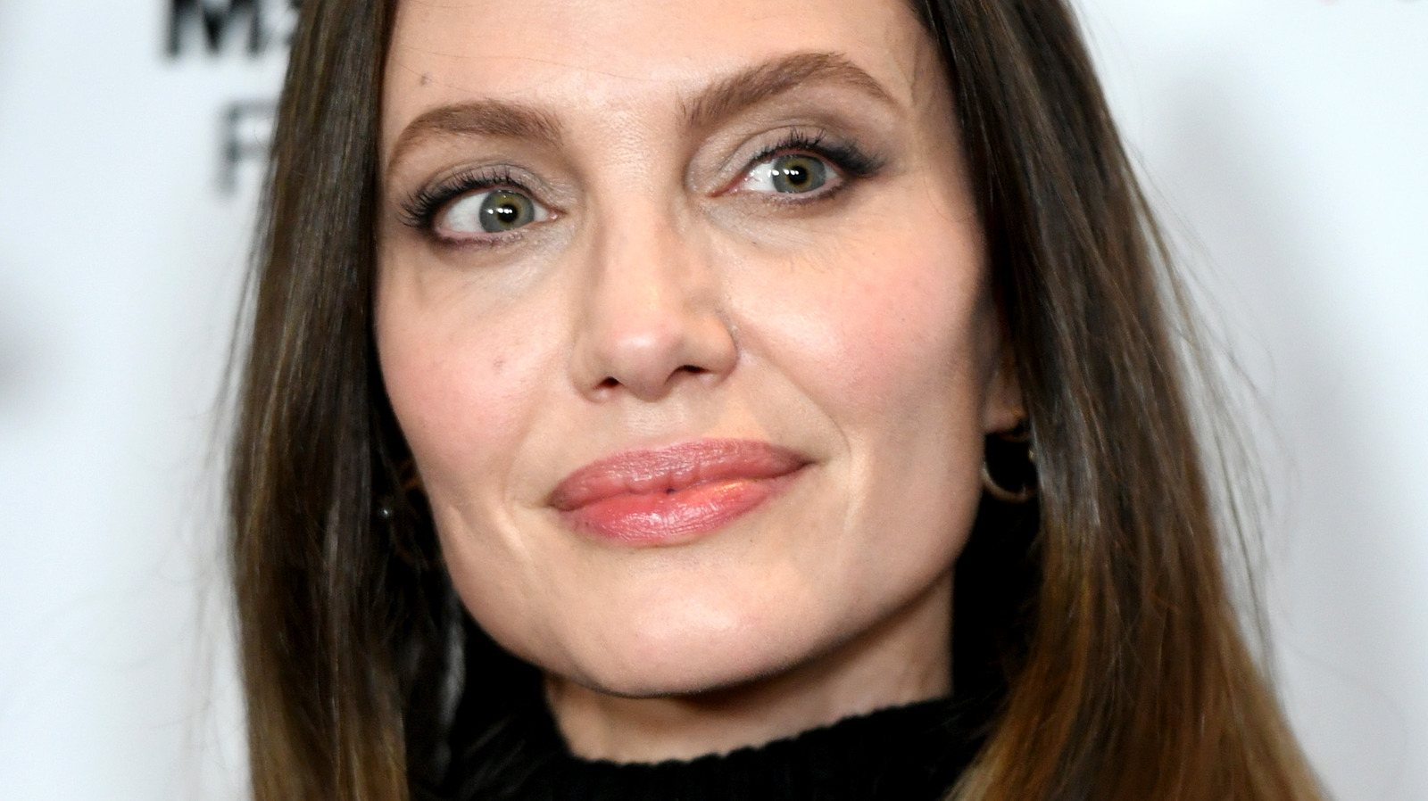 Did Angelina Jolie's Emotional Speech Include A Dig At Brad Pitt?