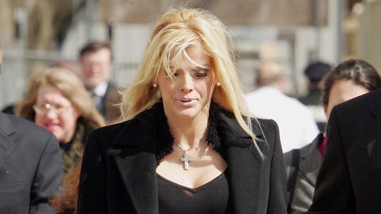 Anna Nicole Smith leaving the U.S. Supreme Court