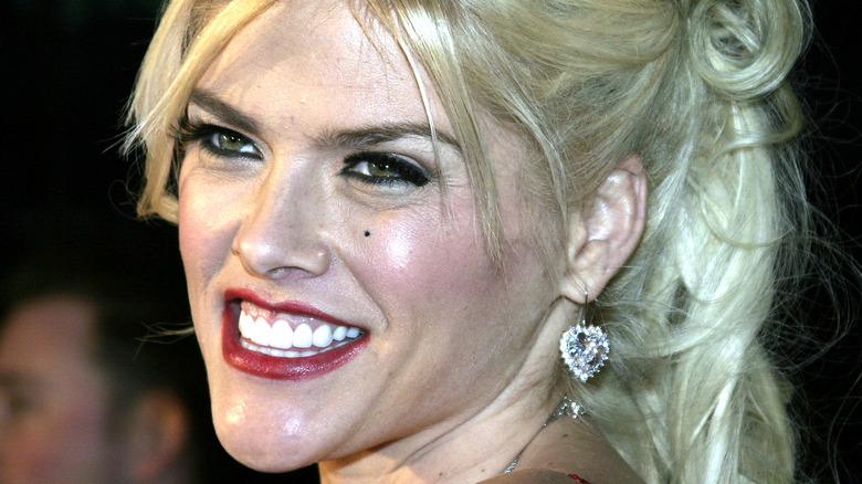 nna Nicole Smith attending the "Be Cool" Premiere Red Carpet at Grauman's Chinese Theater