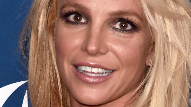 Britney Spears teeth