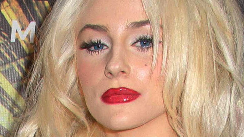 Courtney Stodden wearing red lipstick