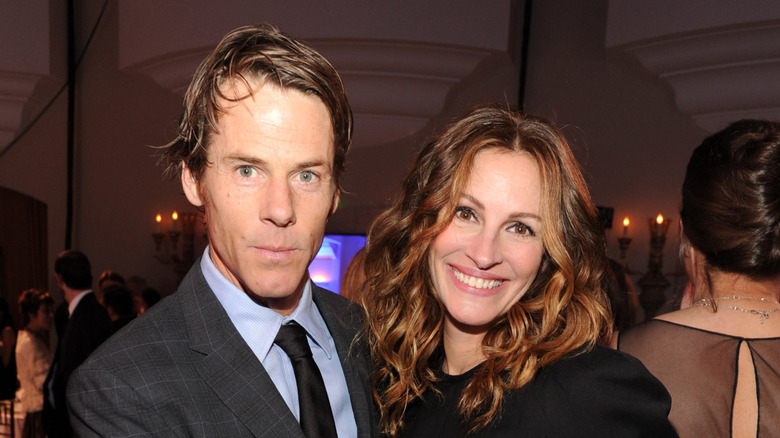 Danny Moder and Julia Roberts smiling together