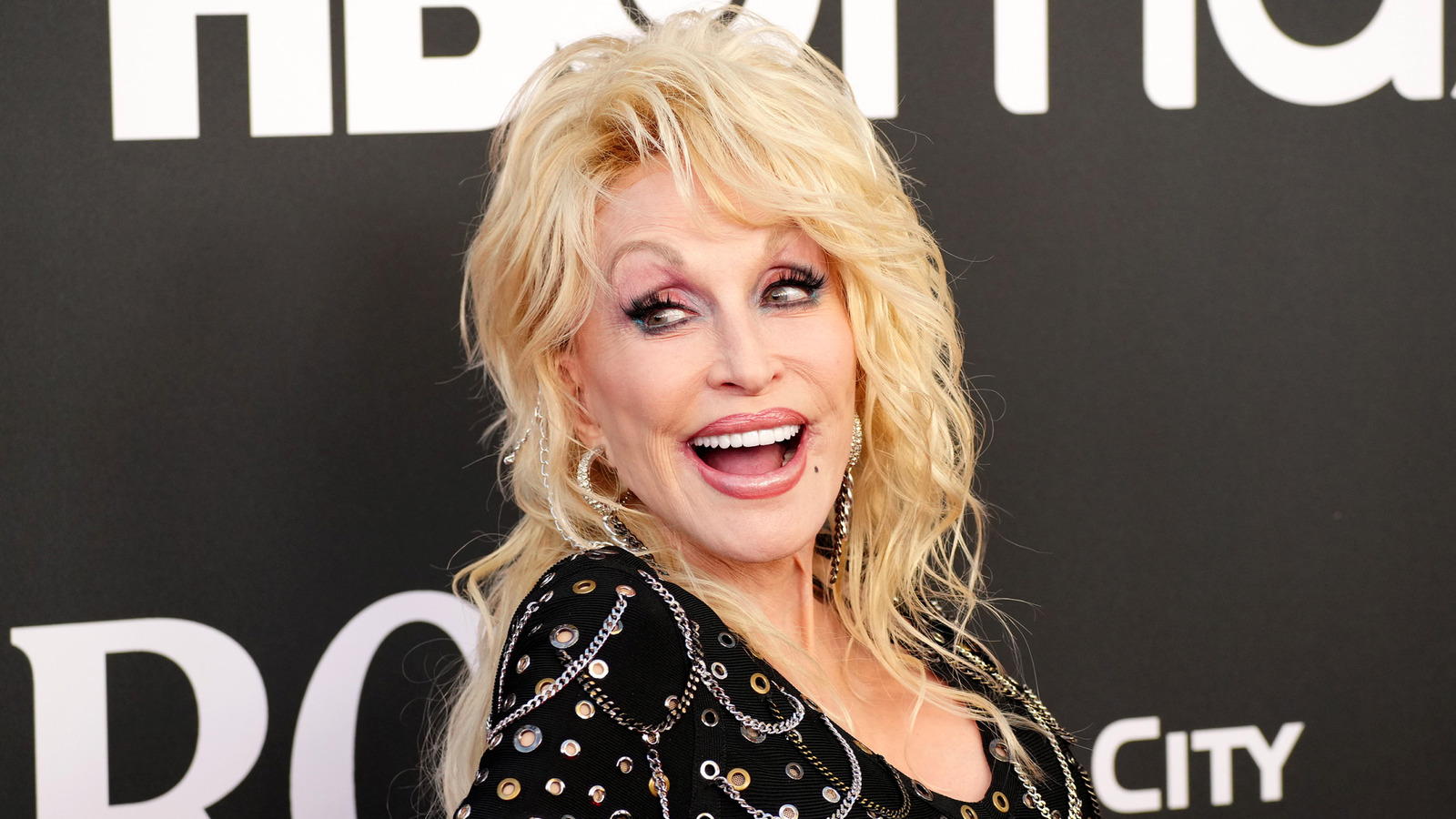 Dolly Parton, Beloved Country Music Superstar, Dead At 80