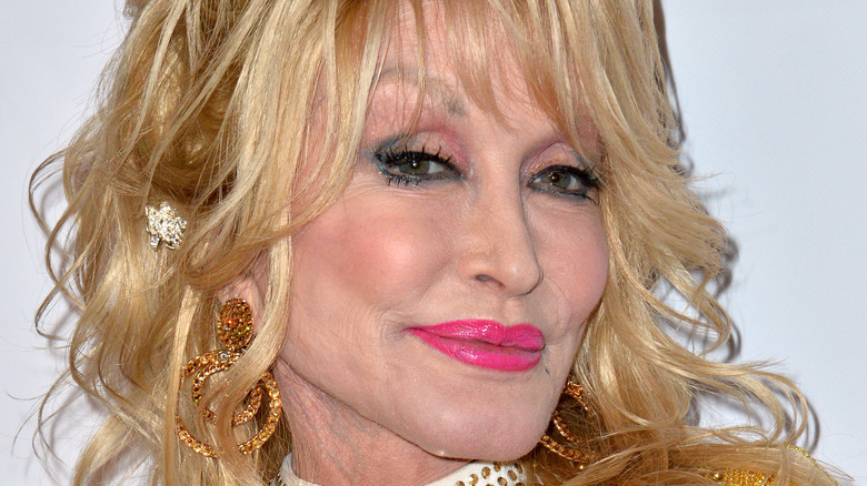 Dolly Parton close-up