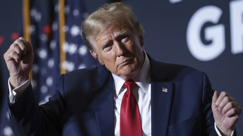 Donald Trump dancing