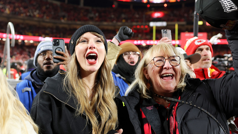 aylor Swift and Donna Kelce celebrate after the Kansas City Chiefs Super Bowl win