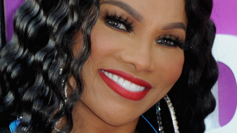 Sandra Denton of Salt-N-Pepa smiling