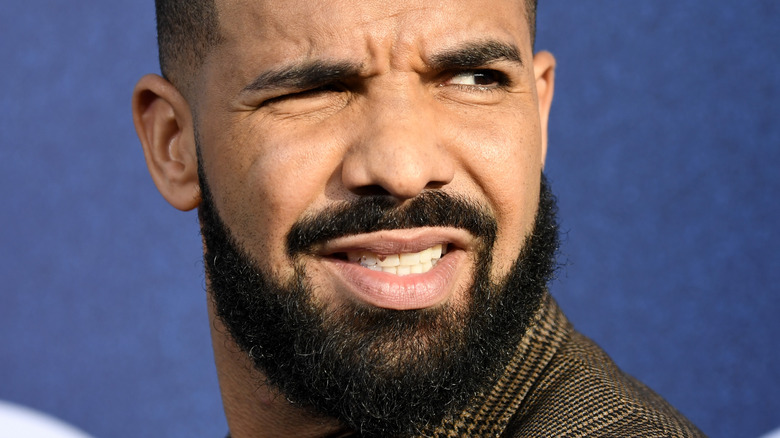 Drake scrunching his face