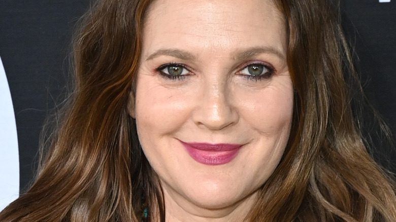 Drew Barrymore pink lips