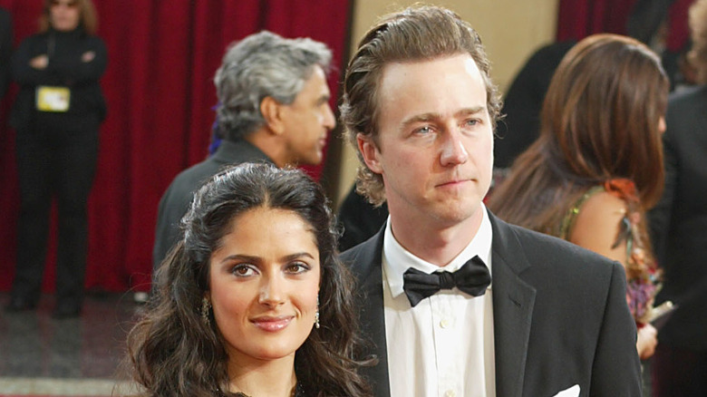 Edward Norton standing next to Salma Hayek 