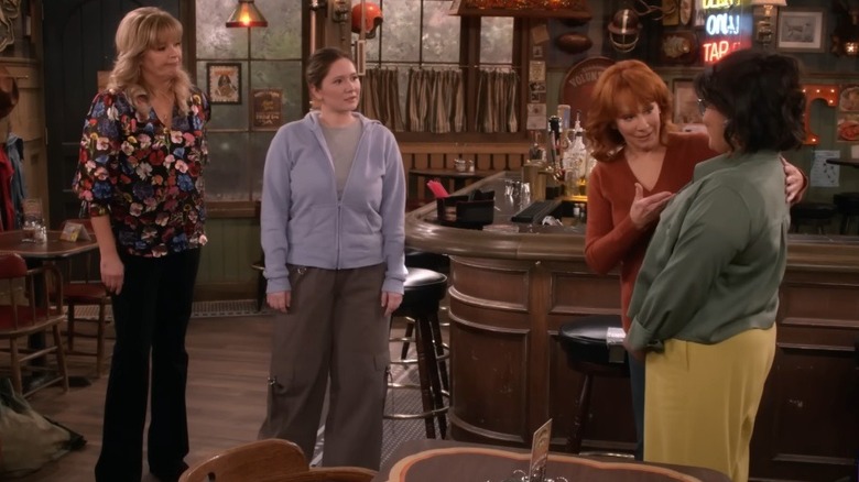 Emma Kenney filming "Happy Place" bar scene with Reba McEntire, Belissa Escobedo, and Melissa Peterman