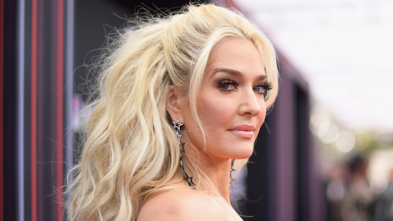 Erika Jayne side eye