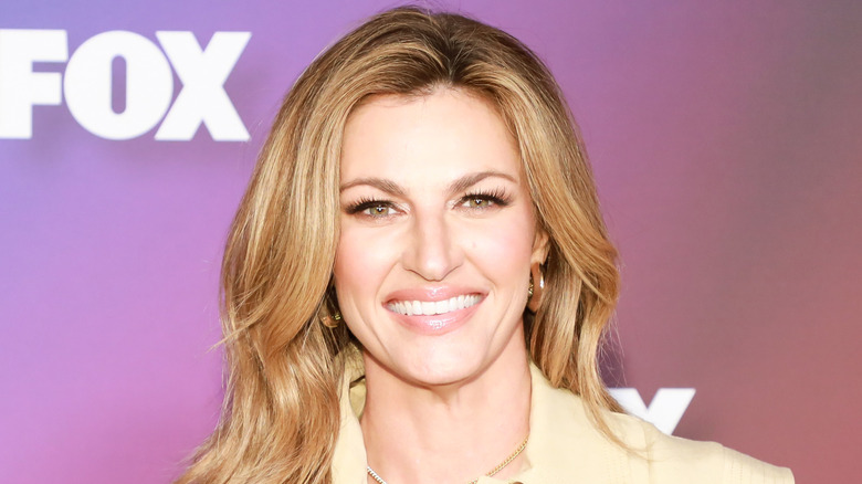 Erin Andrews smiling