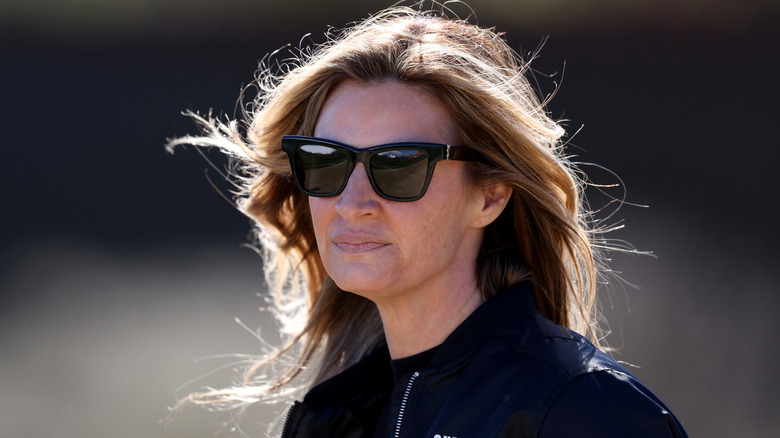 Erin Andrews with sunglasses on