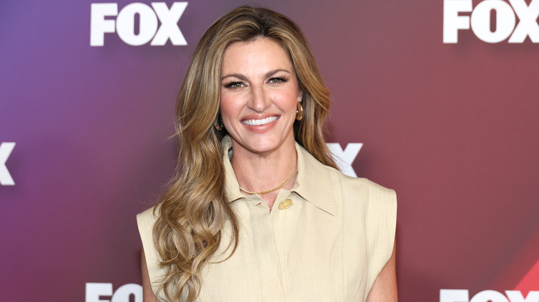 Erin Andrews smiling