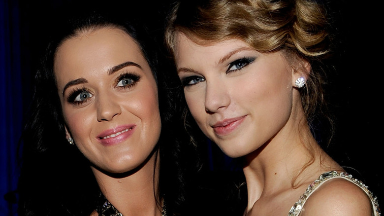 Taylor Swift posing with Katy Perry