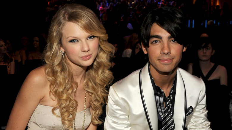Taylor Swift and Joe Jonas smiling