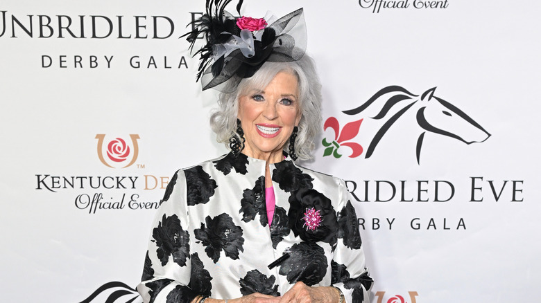 Paula Deen black and white floral shirt