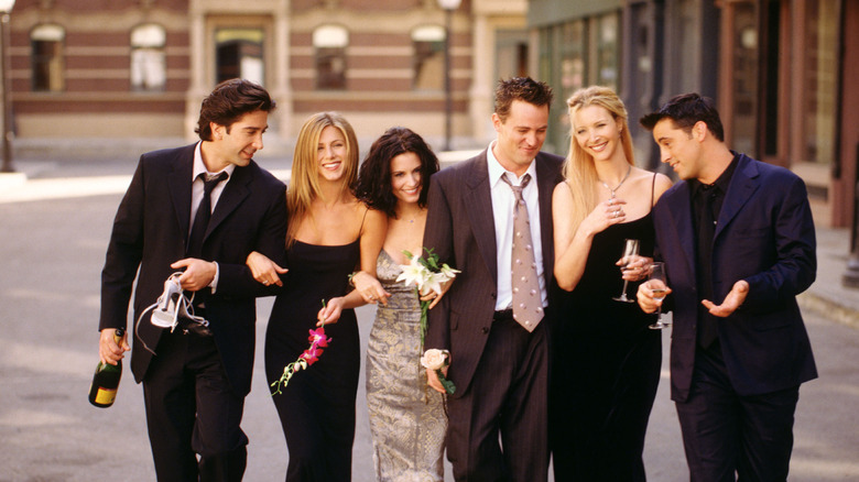 Jennifer Aniston, Lisa Kudrow, Courteney Cox, David Schwimmer, Matt LeBlanc, and Matthew Perry