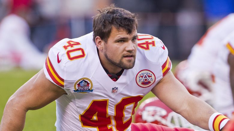 Peyton Hillis playing football