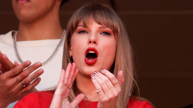 Taylor Swift Chiefs game red lipstick