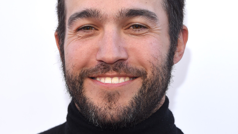 Pete Wentz smile