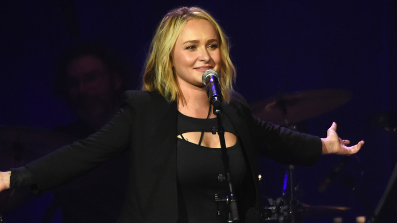 Hayden Panettiere performing on stage.